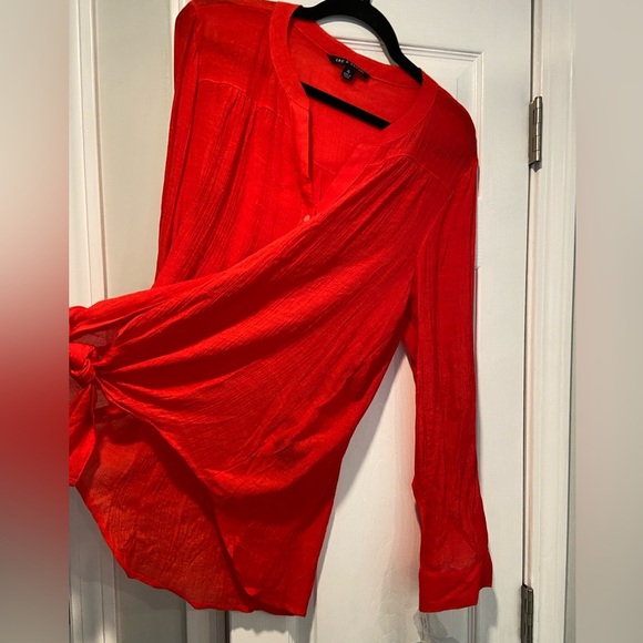 NWT Zac & Rachel Size XL Red Tie Front Roll Tab Sleeve Lightweight Flowy Top - Picture 7 of 13